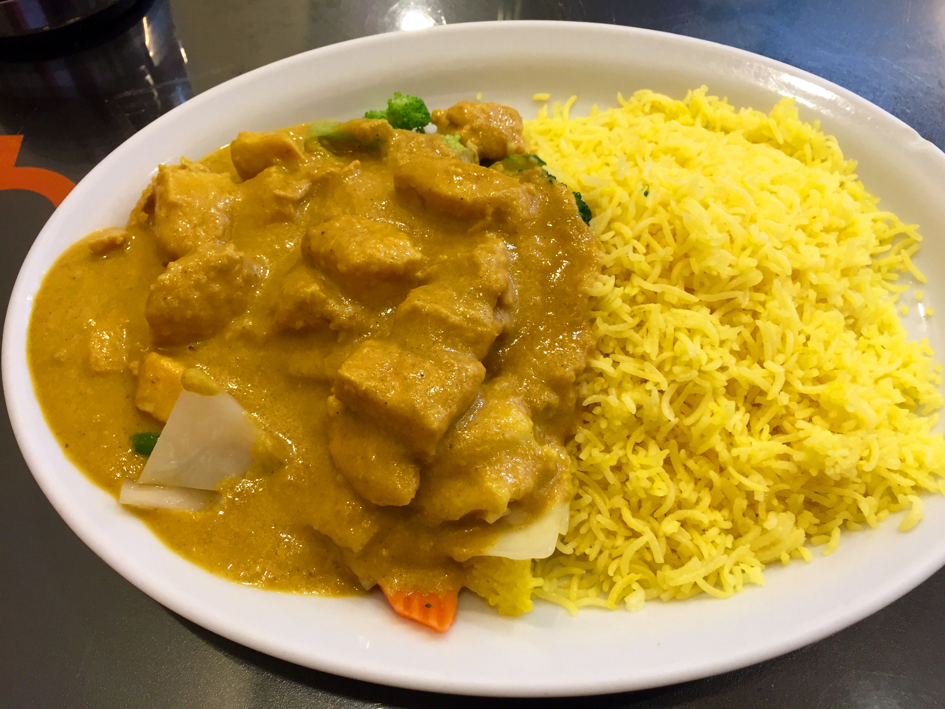 Curry im Elbe Einkaufszentrum - Long Food - Chicken Madras